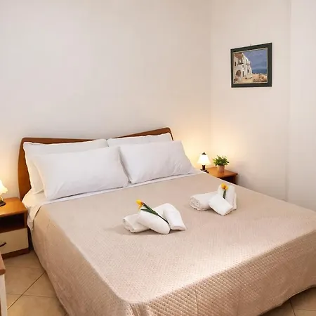 Apartamento 2 Min Walk To - Free Parking & Private Patio *