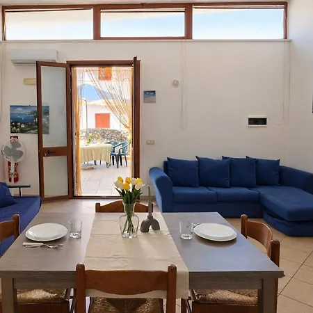 2 Min Walk To - Free Parking & Private Patio